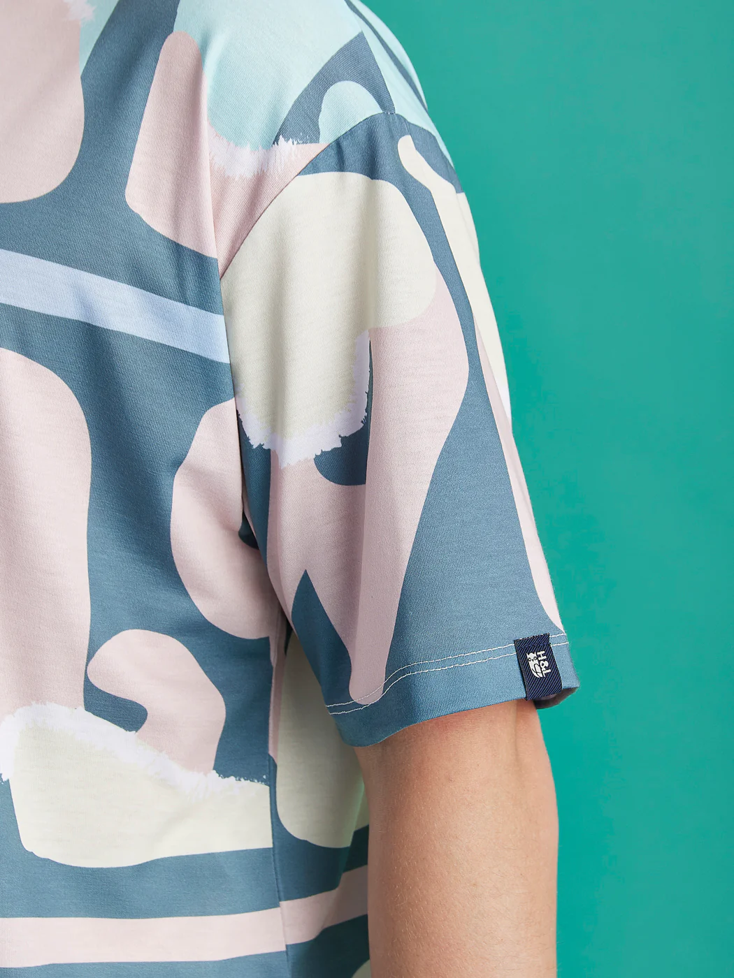 Amari Retro Pattern Tee - Harper & Lewis