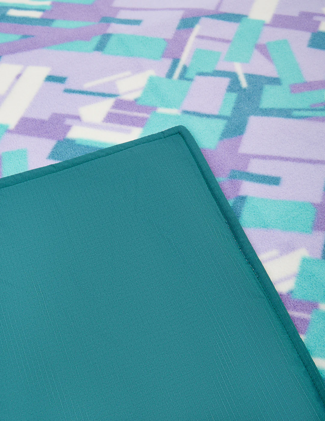 Neve Dogs Fleece Blanket - Harper & Lewis